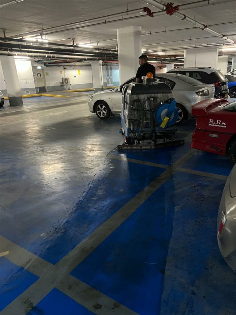שרר גרופ ניקוי חניונים